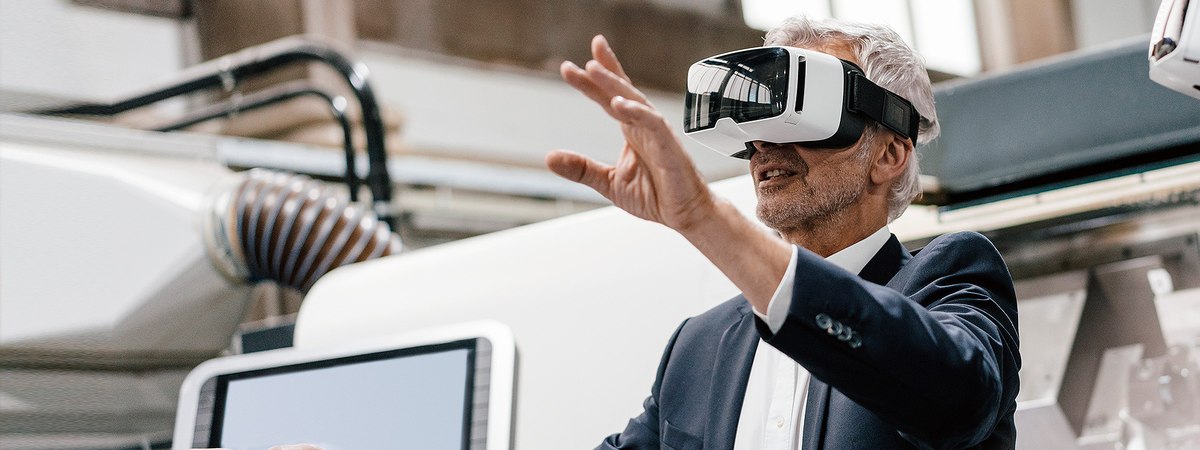 A man experiencing virtual reality at the laboratory